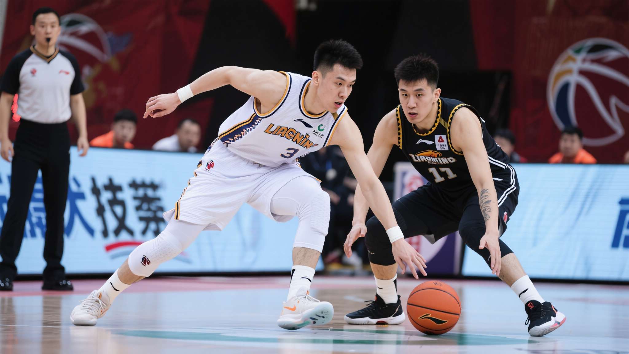 累积五张黄牌,埃斯图皮尼安将在客战热那亚时被停赛 累积五张黄牌,埃斯图皮尼安将在客战热那亚时被停赛